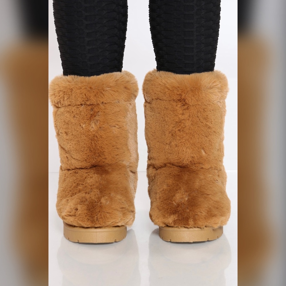 🧸 Teddy Fur Boots 🧸